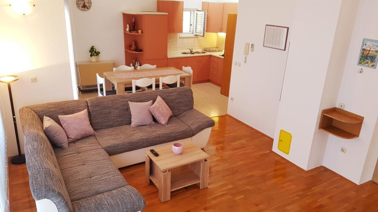 Apartments Edita Makarska Esterno foto