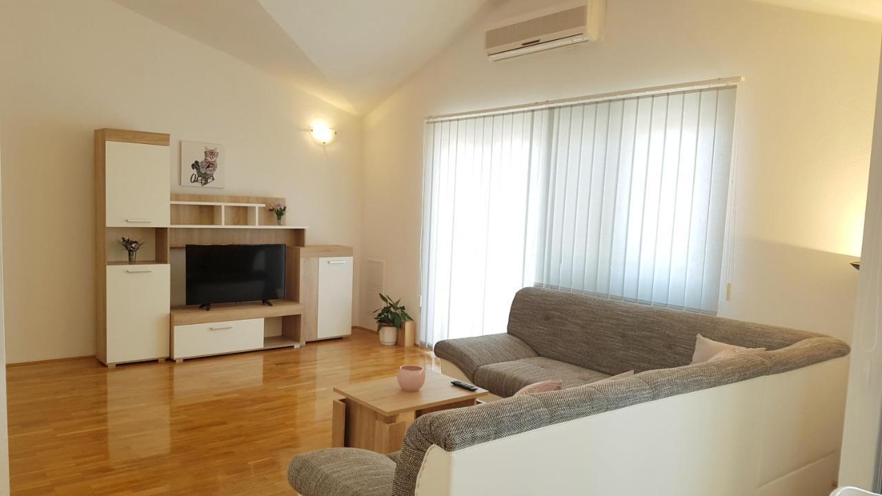 Apartments Edita Makarska Esterno foto