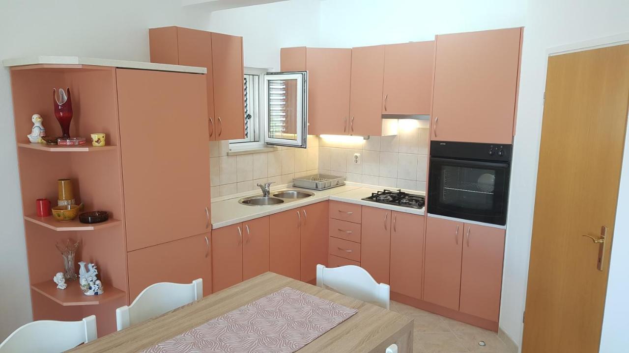 Apartments Edita Makarska Esterno foto