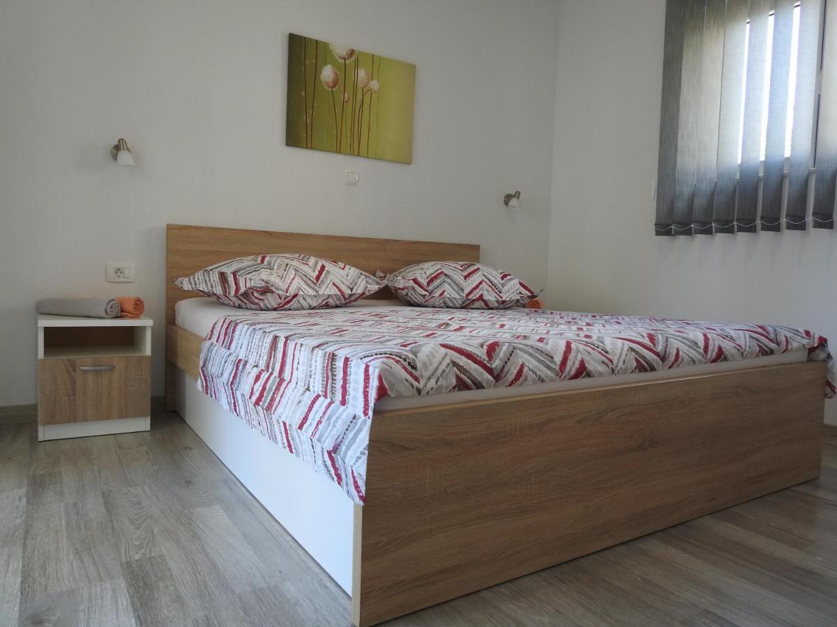 Apartments Edita Makarska Esterno foto